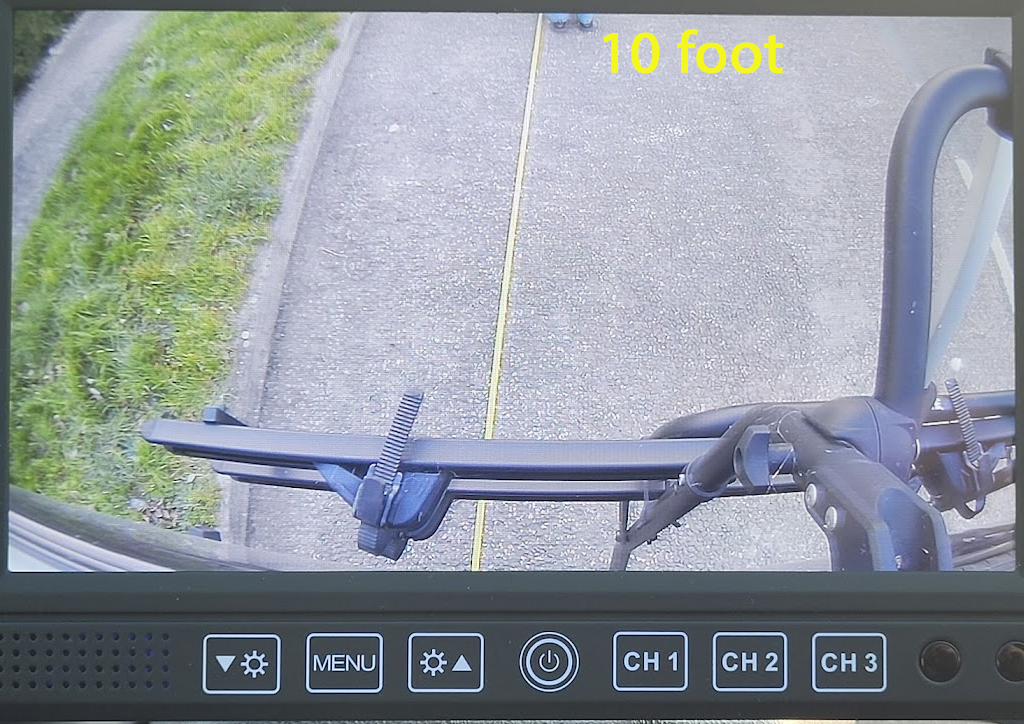 MON705AHD with CAM222 day view